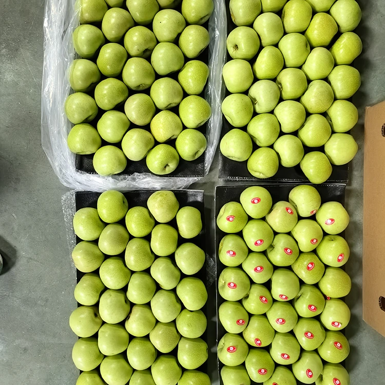 Manzanas verdes crujientes y dulces